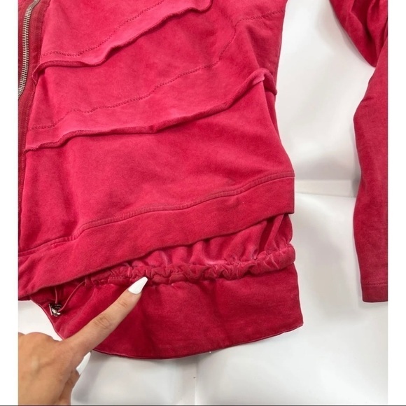 Yest Womens Sz 16 Red Ruched Ruffled Full Zip Jacket Tiered Grunge Marbled Chic - Picture 8 of 12